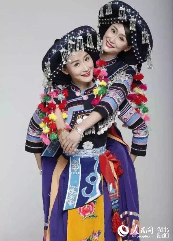 武漢雙胞胎教師被選為國際雙胞胎節形象代言人