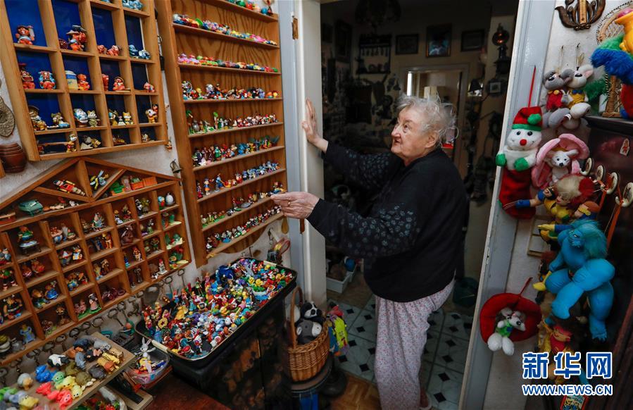 收藏兩萬件玩具的比利時老人
