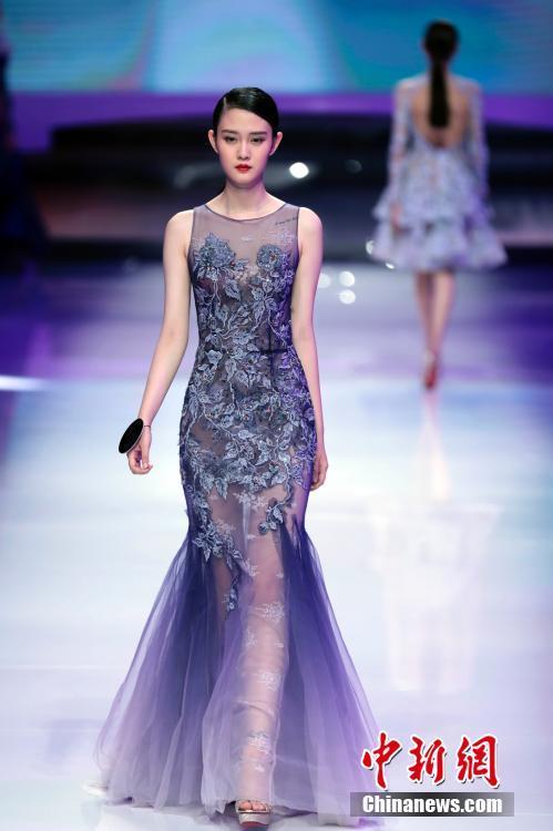 中國超級模特大賽舉行 滿眼都是大長腿！