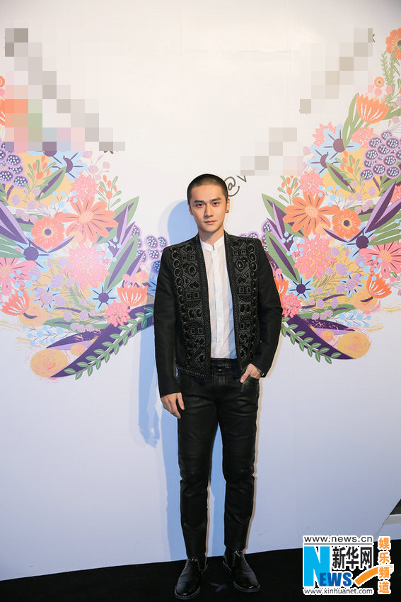 蔣勁夫出席活動展好身材 復古穿搭硬朗率性