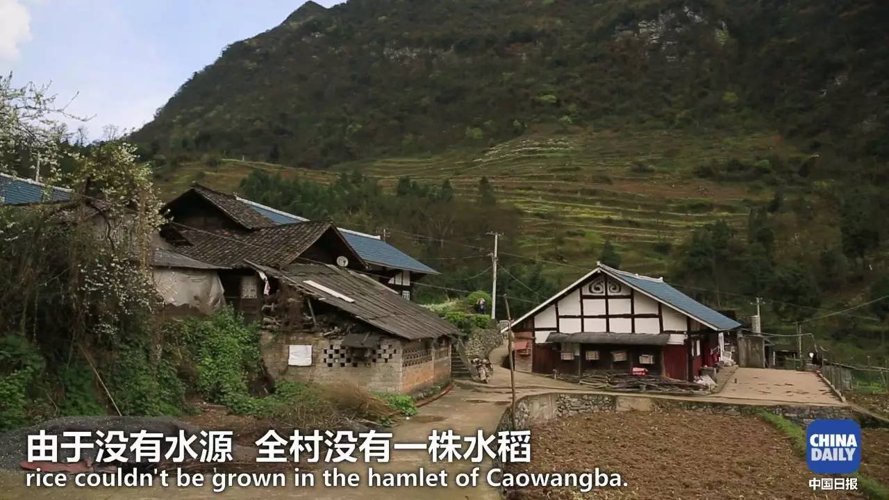 解碼中國丨這位當代“愚公”在懸崖峭壁上鑿出7千米水渠,現實比神話傳說更震撼!