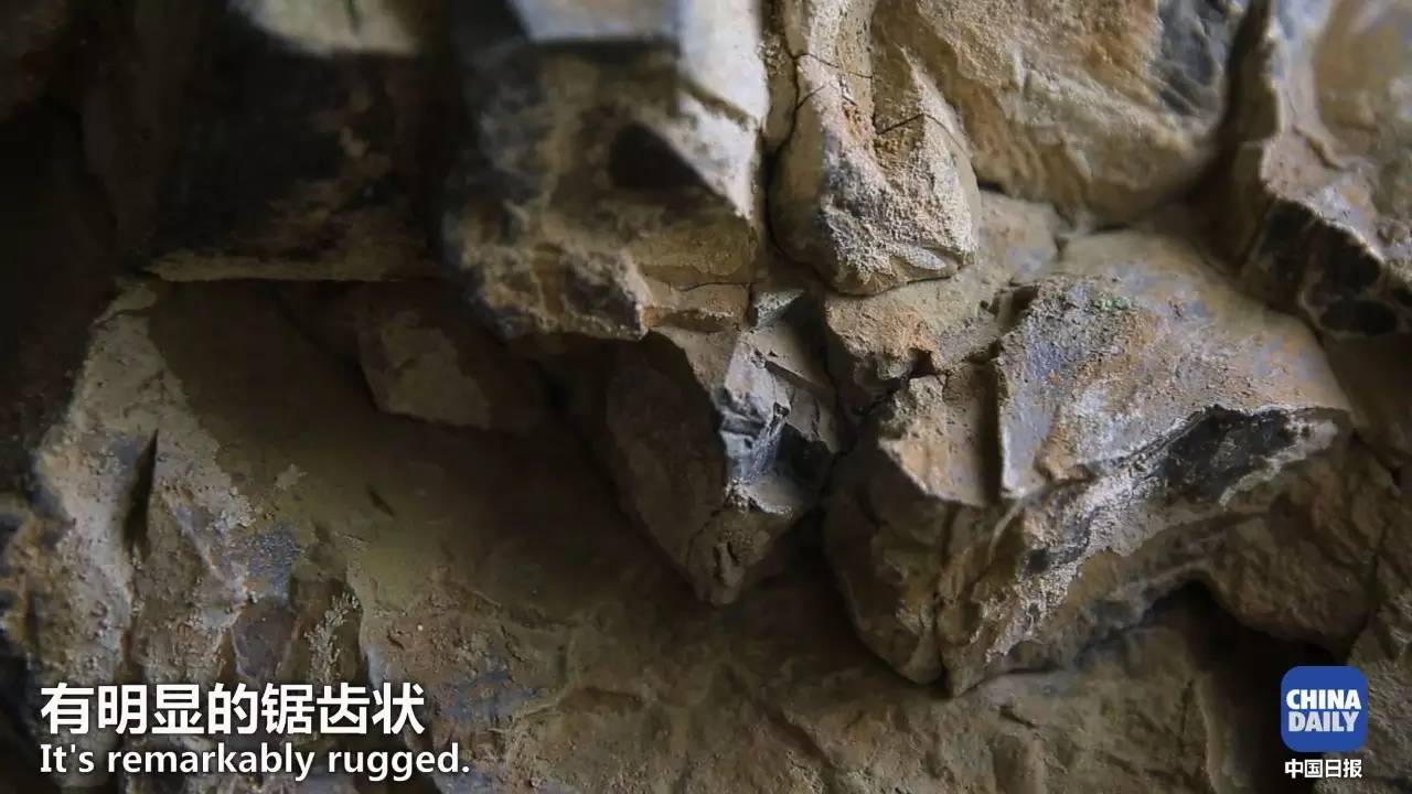 解碼中國丨這位當代“愚公”在懸崖峭壁上鑿出7千米水渠,現實比神話傳說更震撼!