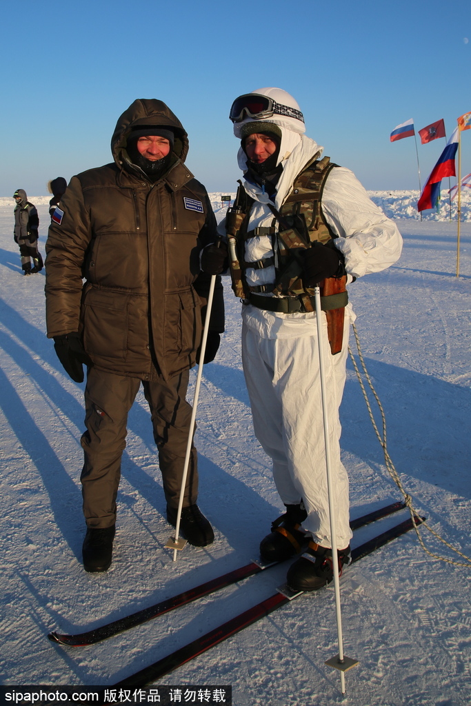 俄探險隊結束北極探險之旅 科考任務完成