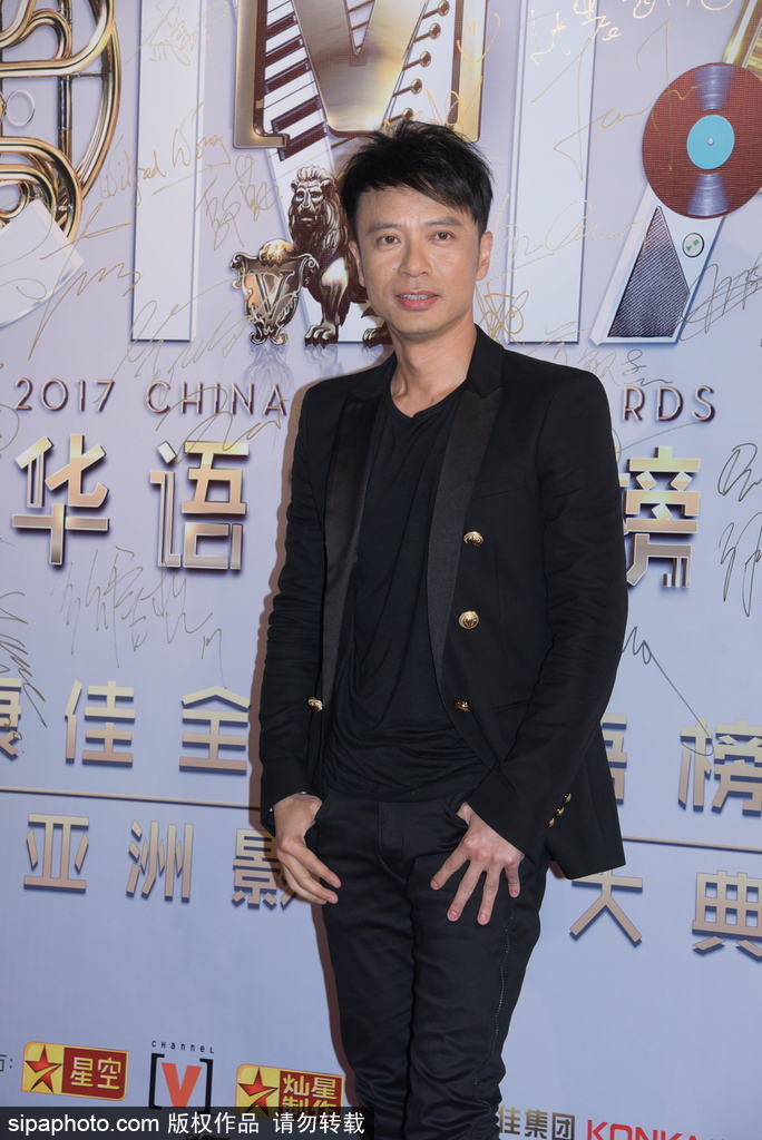 香港Channel V盛典眾星云集 成龍、大張偉、范瑋琪盛裝出席