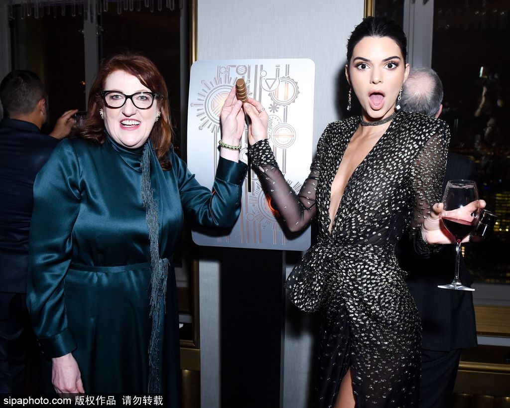 你“肯豆”又調(diào)皮了！ 瞪眼嘟嘟嘴滿臉俏皮