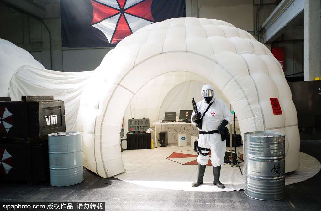 2017意大利都靈國際漫展 動(dòng)漫迷cosplay互動(dòng)趣味十足