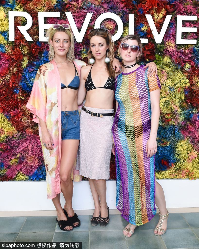 全美最盛大音樂節科切拉！盤點激情火辣內衣上陣的潮人街拍