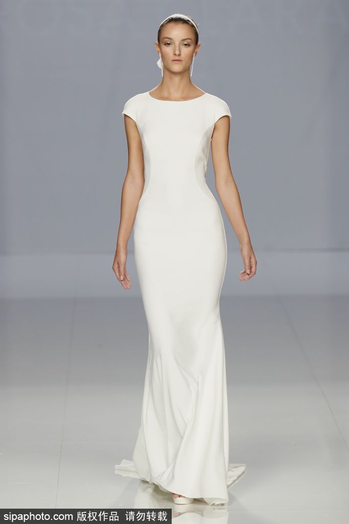 2018巴塞羅那婚紗周開走 純白婚紗唯美優雅