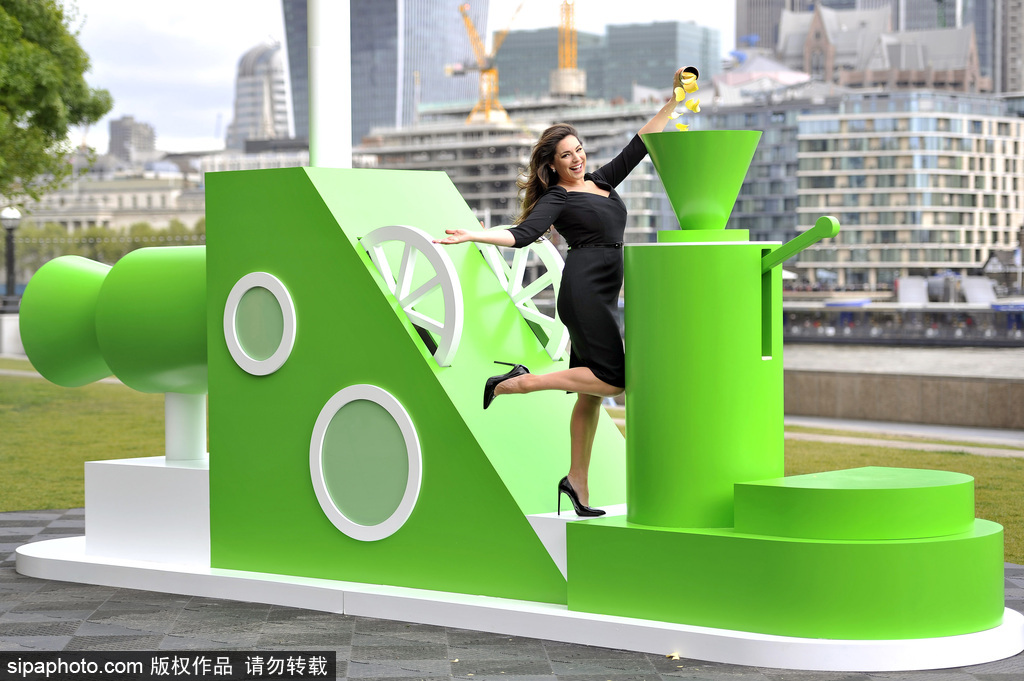 神奇！英國現巨型薯片機 可將薯片轉化成“味道云”