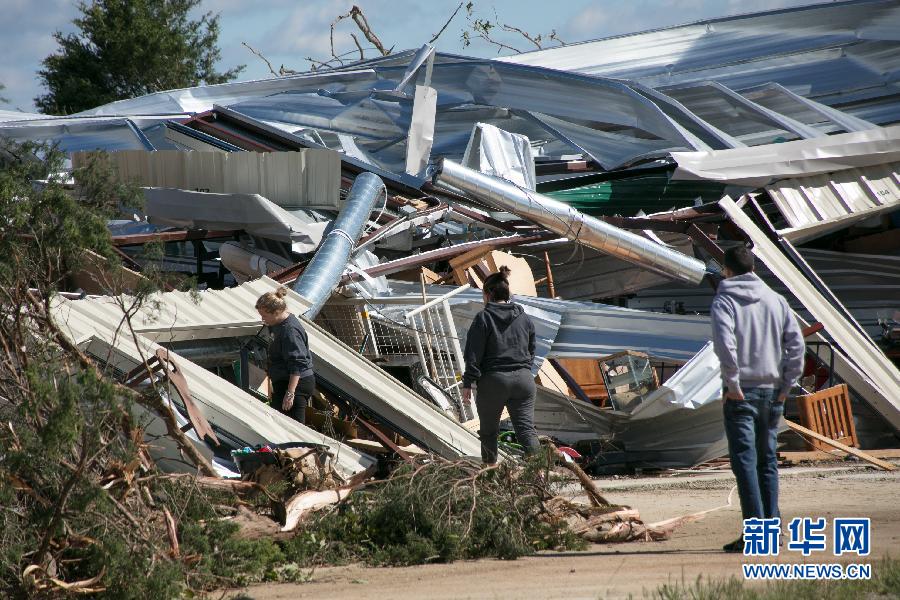 美國(guó)得州遭龍卷風(fēng)襲擊至少5人喪生