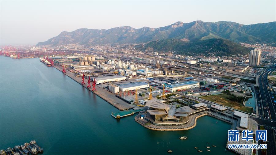 江蘇連云港：新亞歐大陸橋重要海陸轉換樞紐