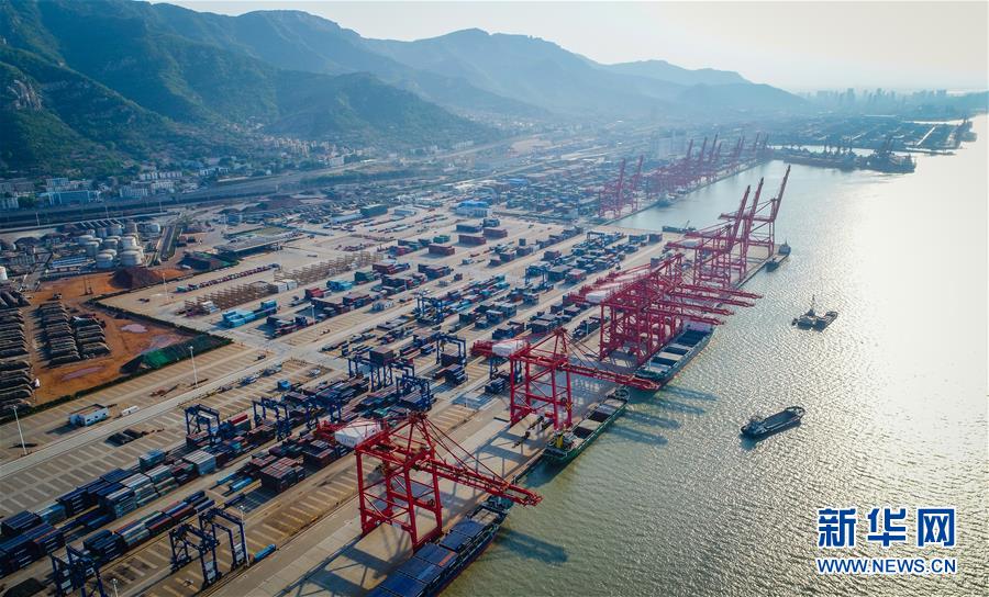 江蘇連云港：新亞歐大陸橋重要海陸轉換樞紐