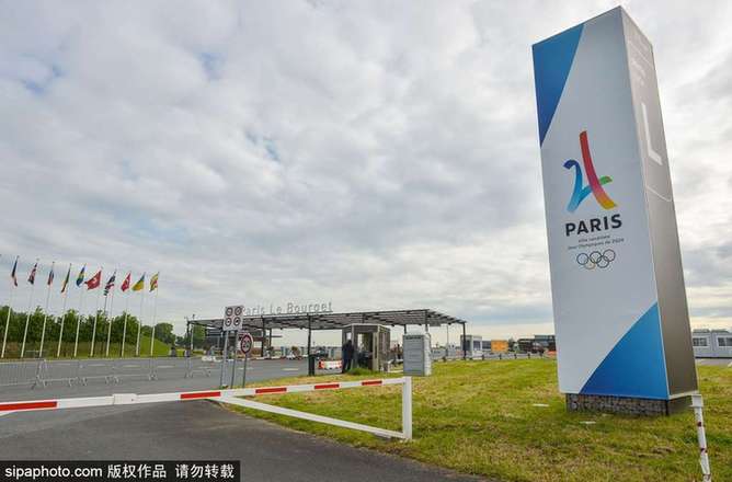 巴黎各景點(diǎn)裝飾一新 為申辦2024年奧運(yùn)會(huì)拉票
