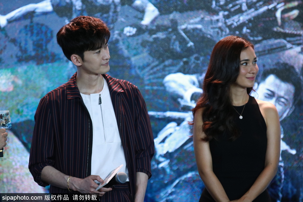 《戰狼2》開吐槽大會 “達康書記”直指吳京“蹭熱度”