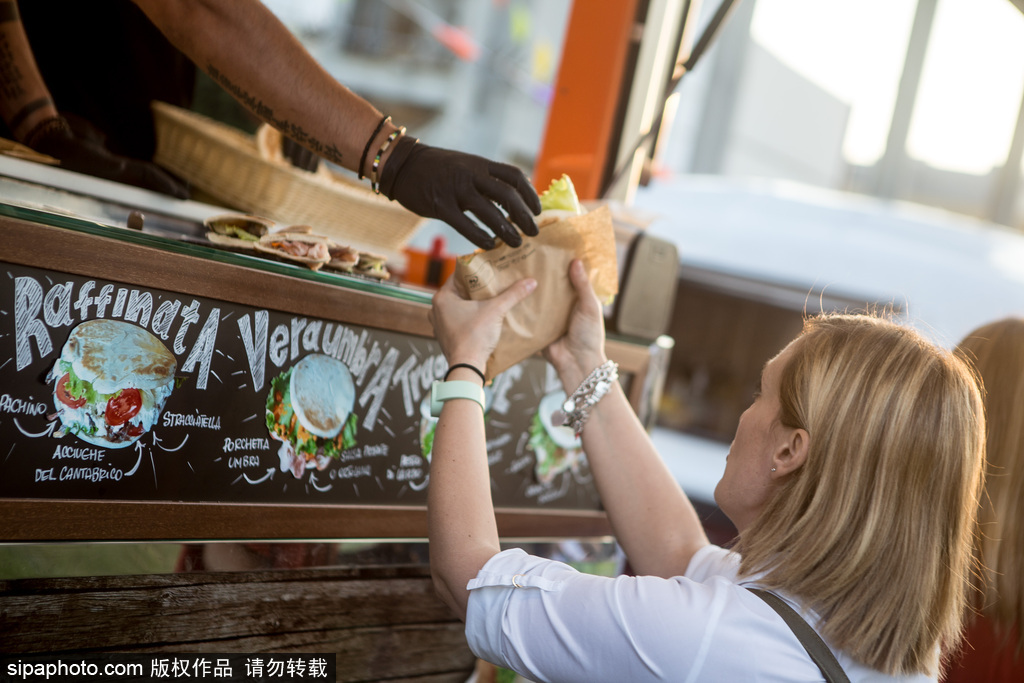 吃貨看這里 意大利米蘭快餐車節(jié)鮮嫩美味來(lái)襲