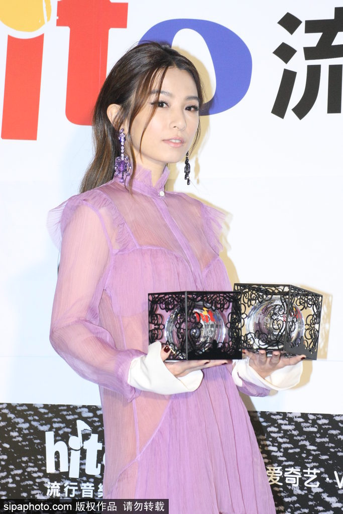 2017 hito流行音樂(lè)獎(jiǎng)： 田馥甄紫色紗裙亮相仙氣十足