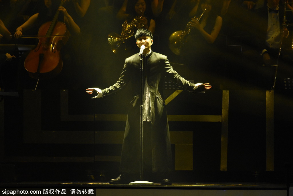 2017 hito流行音樂獎(jiǎng)?lì)C獎(jiǎng)禮：林俊杰黑衣登臺深情獻(xiàn)唱