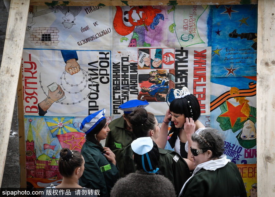 不輸超模！俄羅斯女子監獄舉行時裝秀