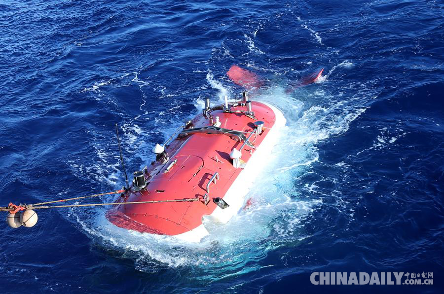 “蛟龍”號完成150次下潛 馳騁6大海區探尋深海秘密