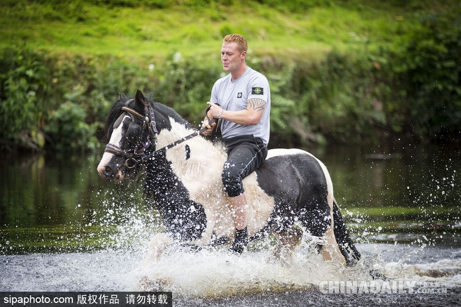 英國(guó)坎布里亞：阿普比馬市拉開(kāi)帷幕