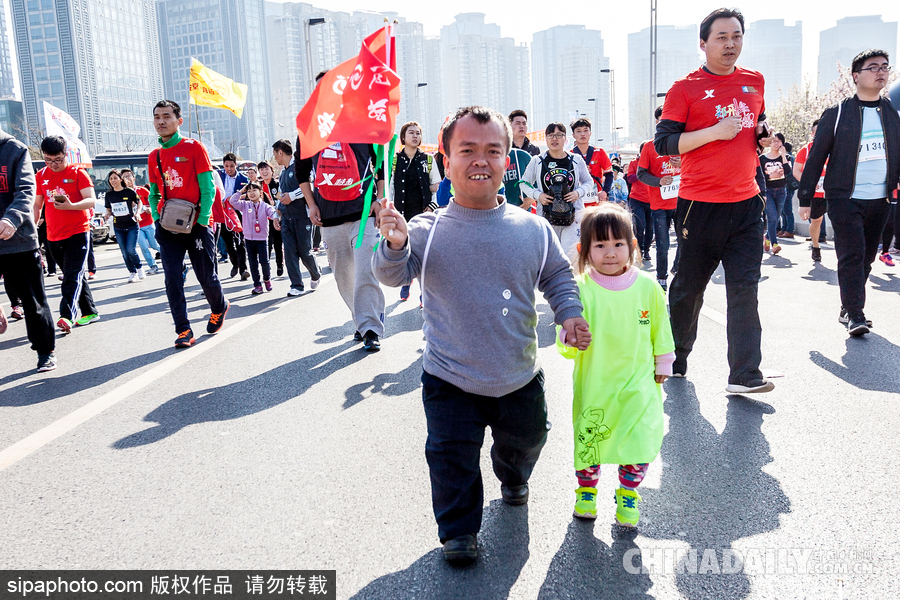 父親節(jié)到來(lái) 盤(pán)點(diǎn)“超能力”老爸的親子時(shí)刻