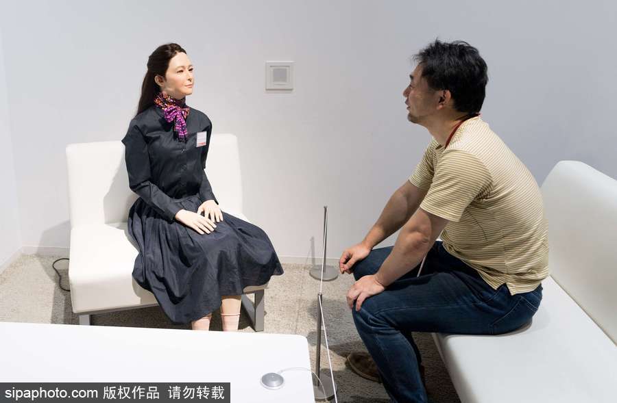 簡直要逆天 日本仿生機(jī)器人展逼真到嚇人