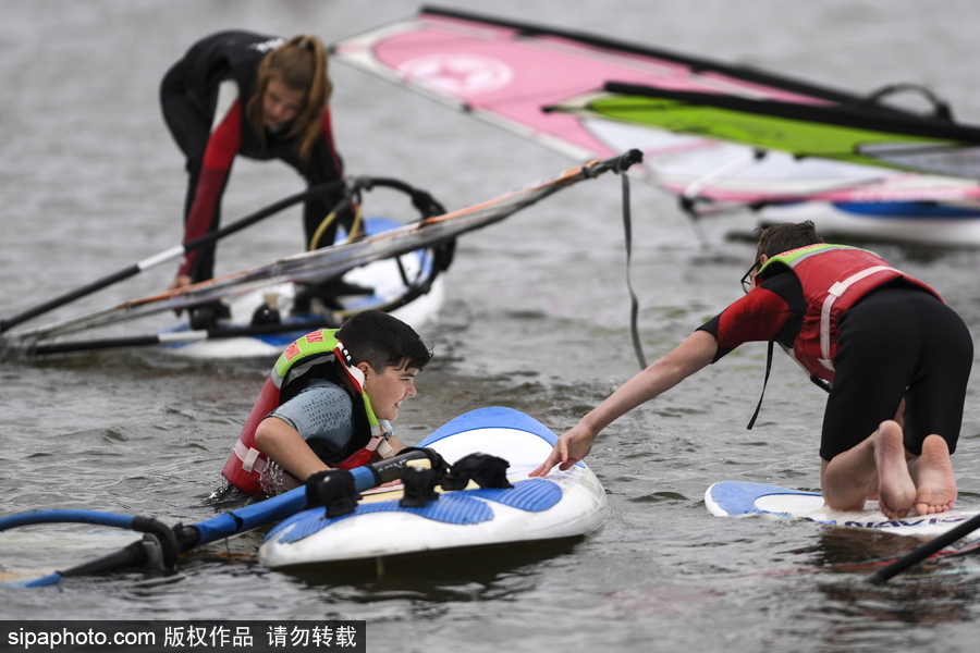 從娃娃抓起！探訪俄羅斯新西伯利亞兒童帆板學(xué)校