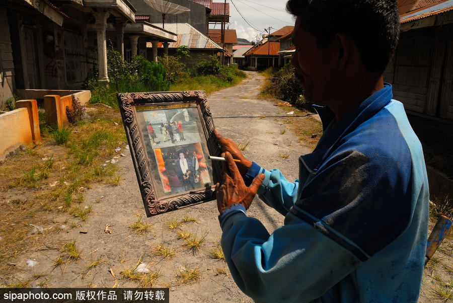 心態好！錫納朋火山熔巖量持續增加 居民淡然生活