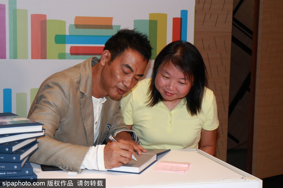 驚不驚喜意不意外！任達(dá)華出攝影集 花費(fèi)七個(gè)月精心制作