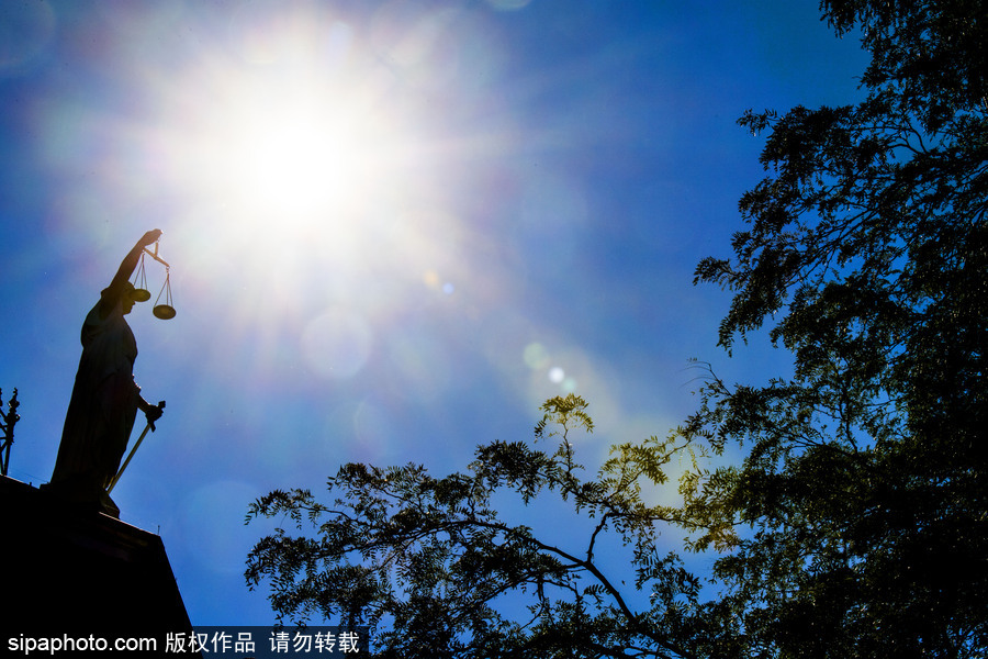 不是只有自由女神像！帶你看看荷蘭正義女神像