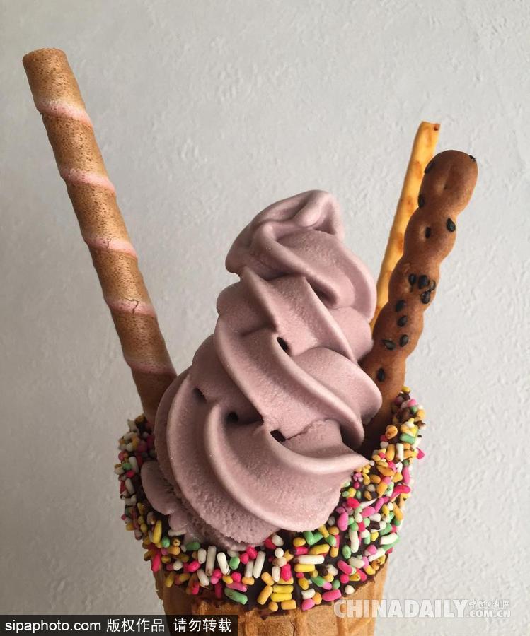 來一杯脆皮咖啡！東京一咖啡店標新立異推出能喝的“甜筒”