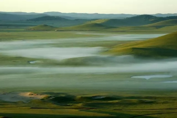 英國小哥到河北塞罕壩避暑，竟意外收獲了一個美麗的故事丨好運中國