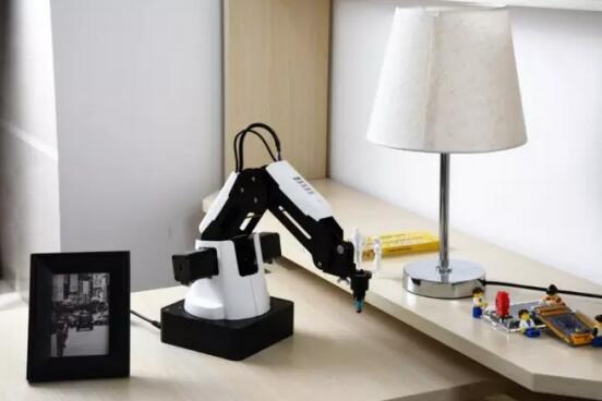 2017世界機器人大會酷炫展品搶先亮相之一