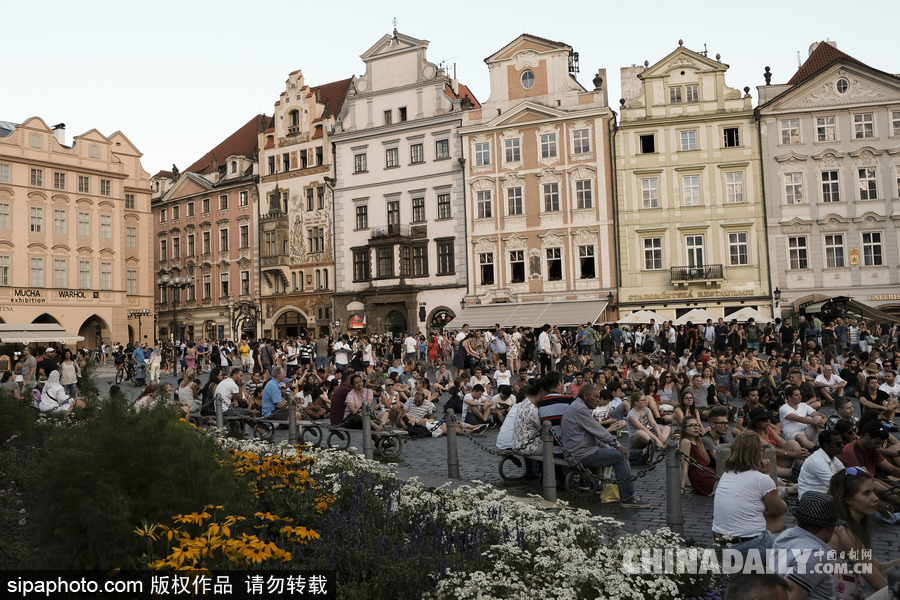 走進捷克布拉格舊城廣場 巴洛克式建筑別具風(fēng)情