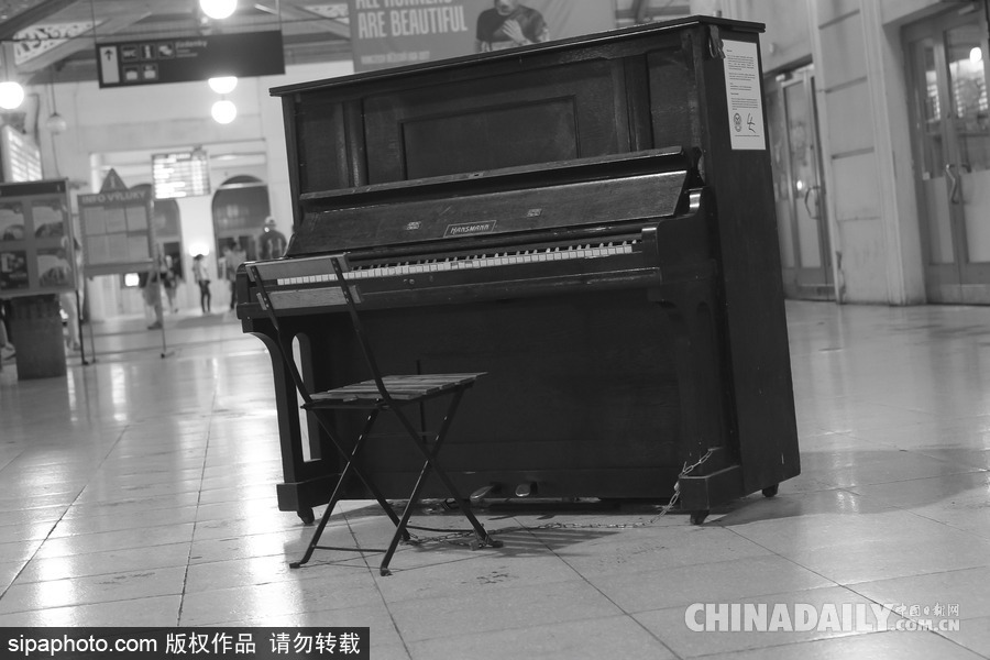 黑白記錄 捷克布拉格蒸汽火車時代第一座火車站