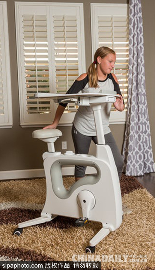 工作健身兩不誤！站立式書桌與單車完美結(jié)合