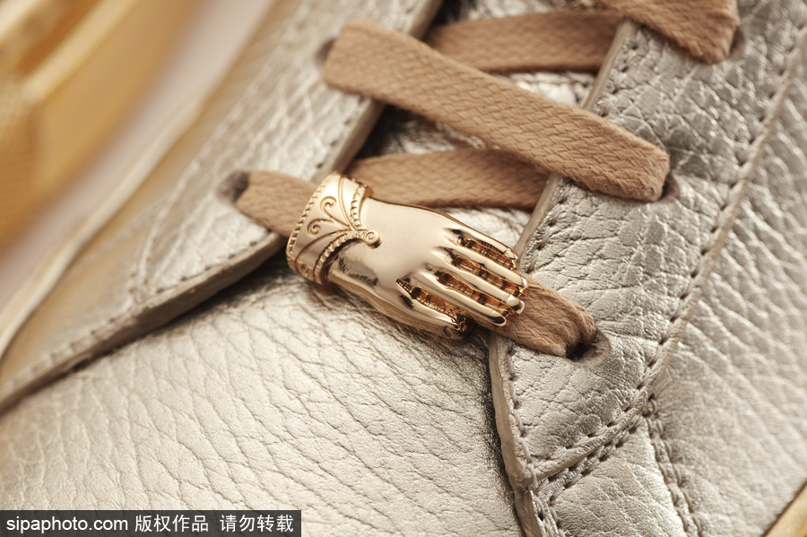 《權力的游戲》新周邊！限定黃金鞋你心動了么？