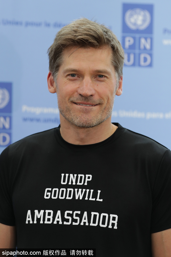 《權力的游戲》男星尼可拉現身活動 笑容清爽英俊帥氣