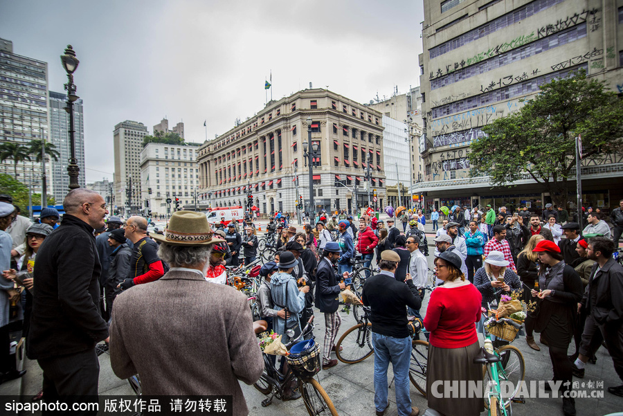 圣保羅舉行復古騎行活動 紳士淑女裝重溫經典