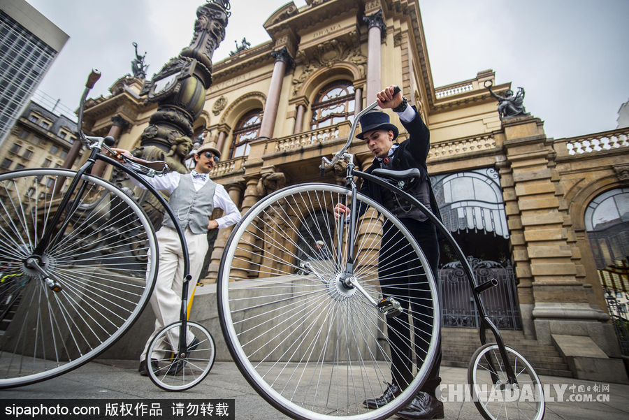 圣保羅舉行復古騎行活動 紳士淑女裝重溫經典