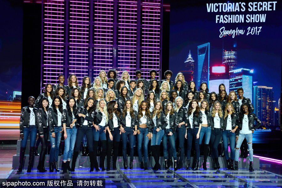 維密天使上海集結(jié)長(zhǎng)腿霸屏 劉雯、何穗領(lǐng)銜中國軍團(tuán)