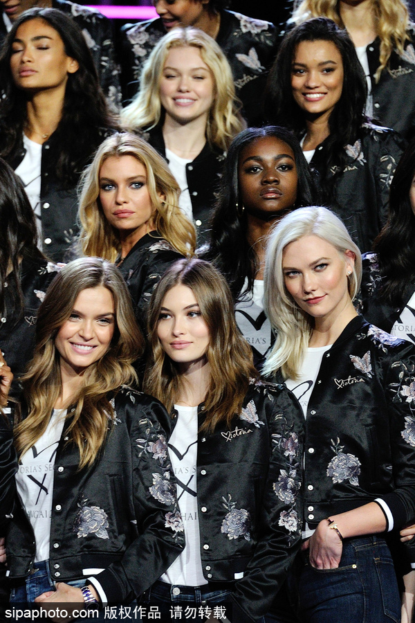 維密天使上海集結長腿霸屏 劉雯、何穗領銜中國軍團