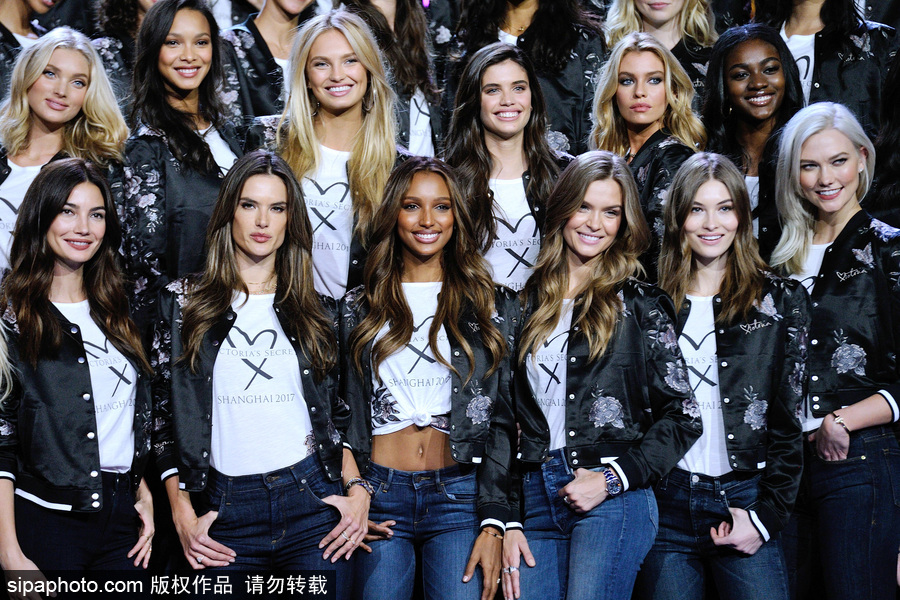 維密天使上海集結(jié)長腿霸屏 劉雯、何穗領(lǐng)銜中國軍團