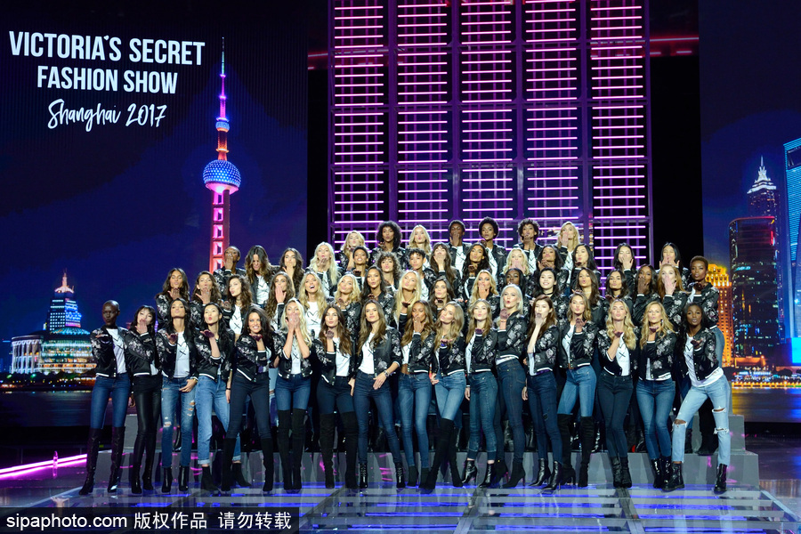 維密天使上海集結長腿霸屏 劉雯、何穗領銜中國軍團