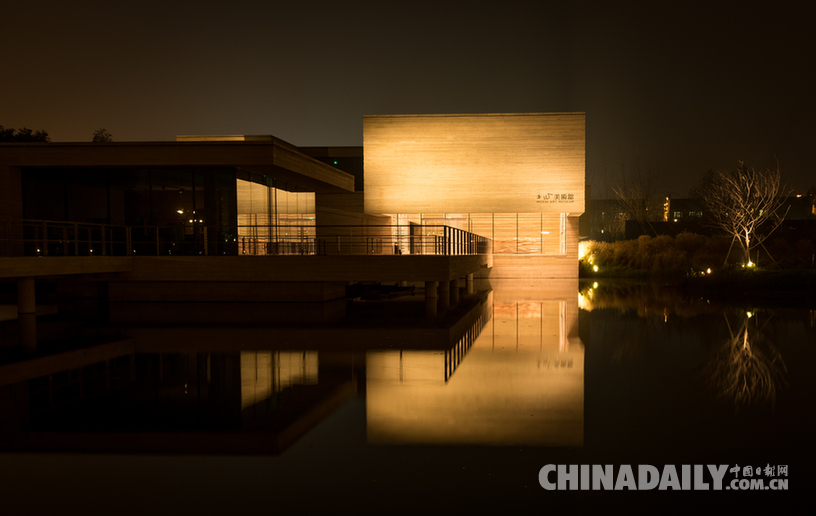 在烏鎮，有一種美麗叫夜色！