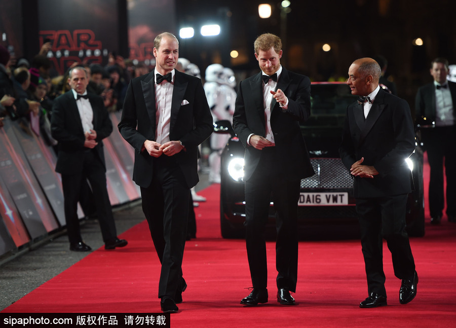 威廉王子與哈里王子齊現(xiàn)身助陣《星戰(zhàn)8》首映