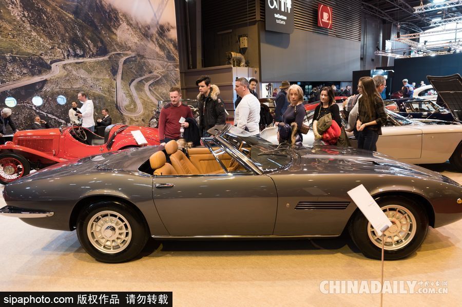 2018巴黎老爺車(chē)展開(kāi)幕 經(jīng)典老車(chē)演繹傳奇