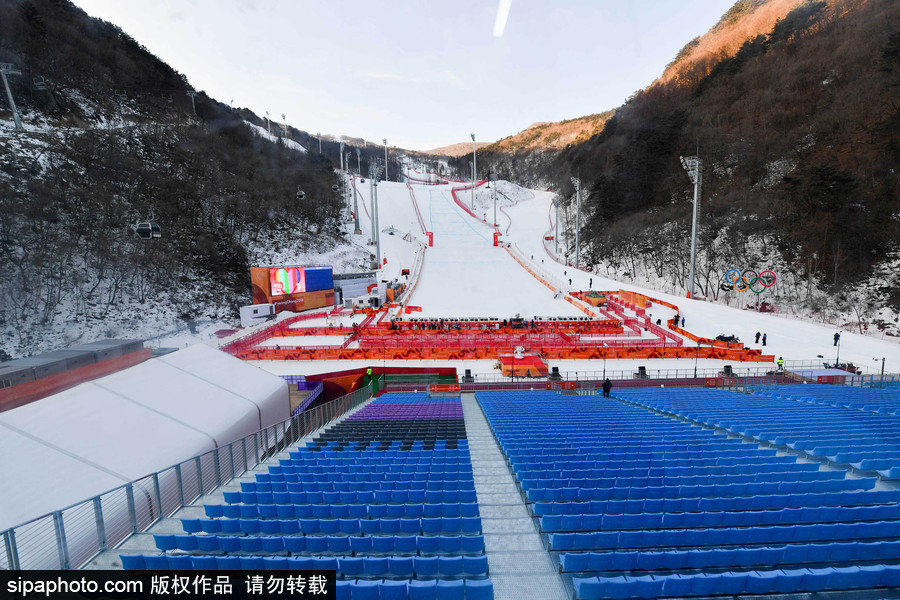 2018平昌冬奧會(huì)高山滑雪女子回轉(zhuǎn)：比賽因強(qiáng)風(fēng)延期