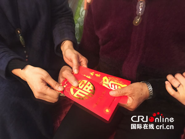 【牽媽媽的手】永遠做母親最貼心的小棉襖