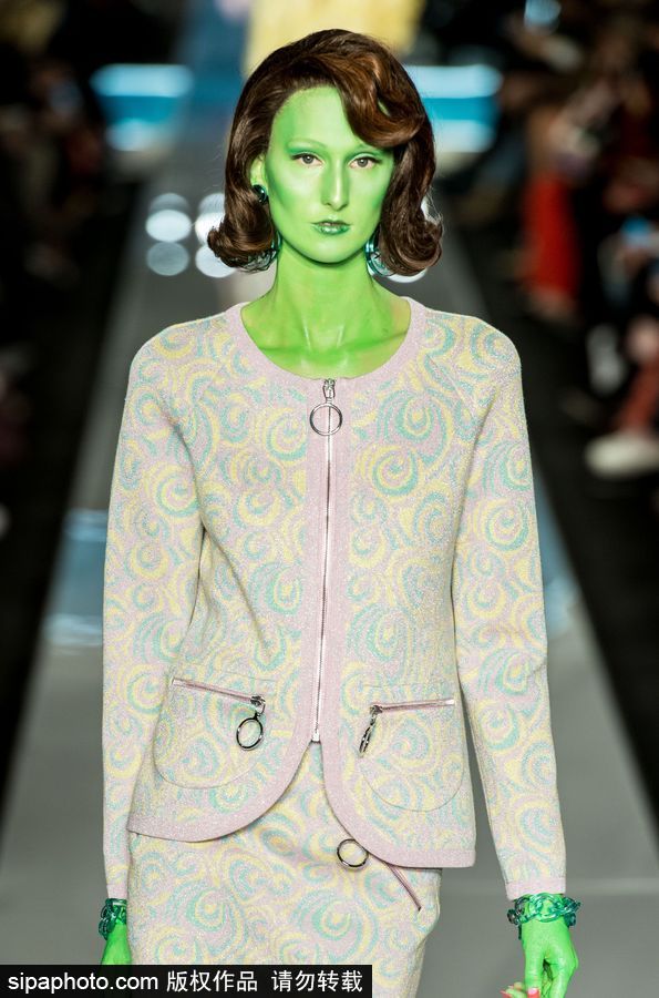 2018秋冬米蘭時裝周 模特變“阿凡達(dá)”“綠巨人”？
